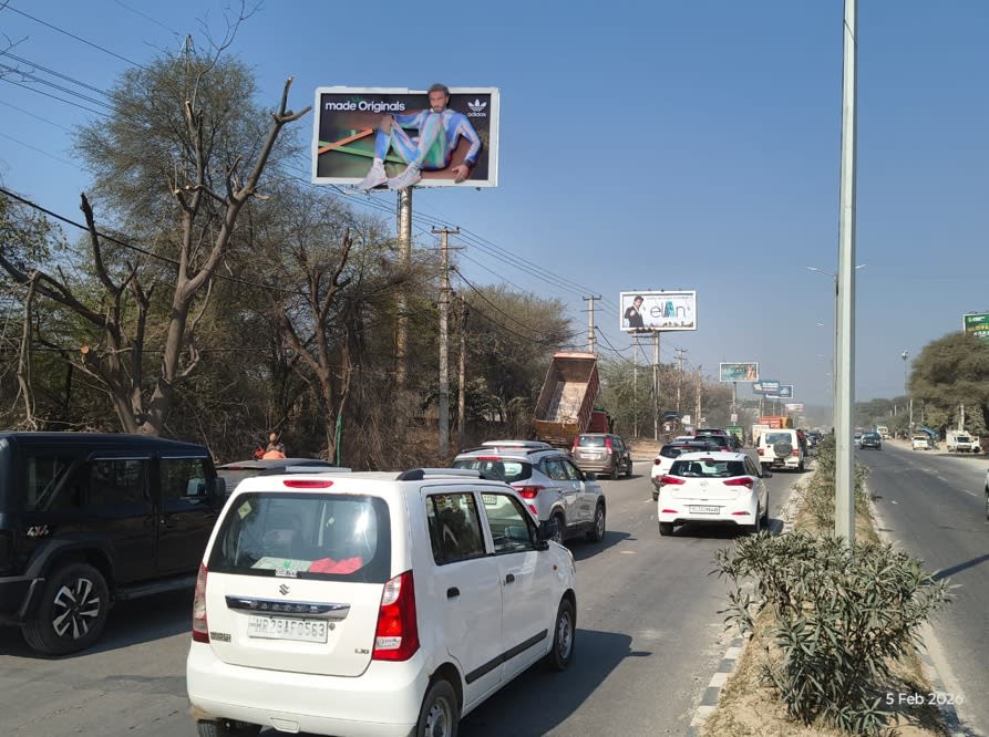 Unipole at Adani Project Lushlands, Faridabad Toll towards Gurgaon, Gurugram - Position 2 photo 1