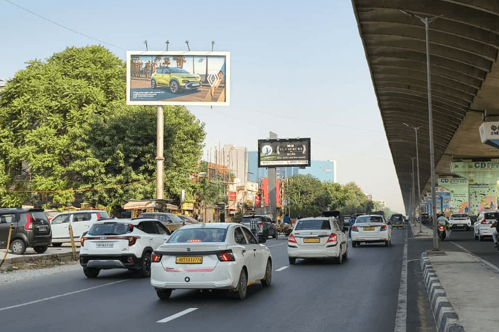 Unipole at Sohna Road Scottish Mall, Unipole -2, Badshah Pur Red-light towards Rajeev Chowk, Gurugram photo 1