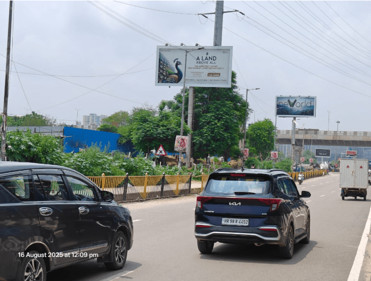 Unipole at Vatika Chowk, Golf Course Extension towards Vatika Chowk, Gurugram - Position 1 photo 1