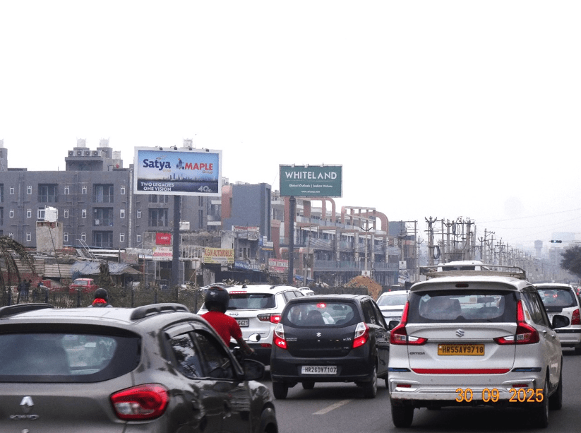 Unipole at Golf Course Extension Road - Grand Hyatt, Smart World towards Golf Course Road, Gurugram photo 1