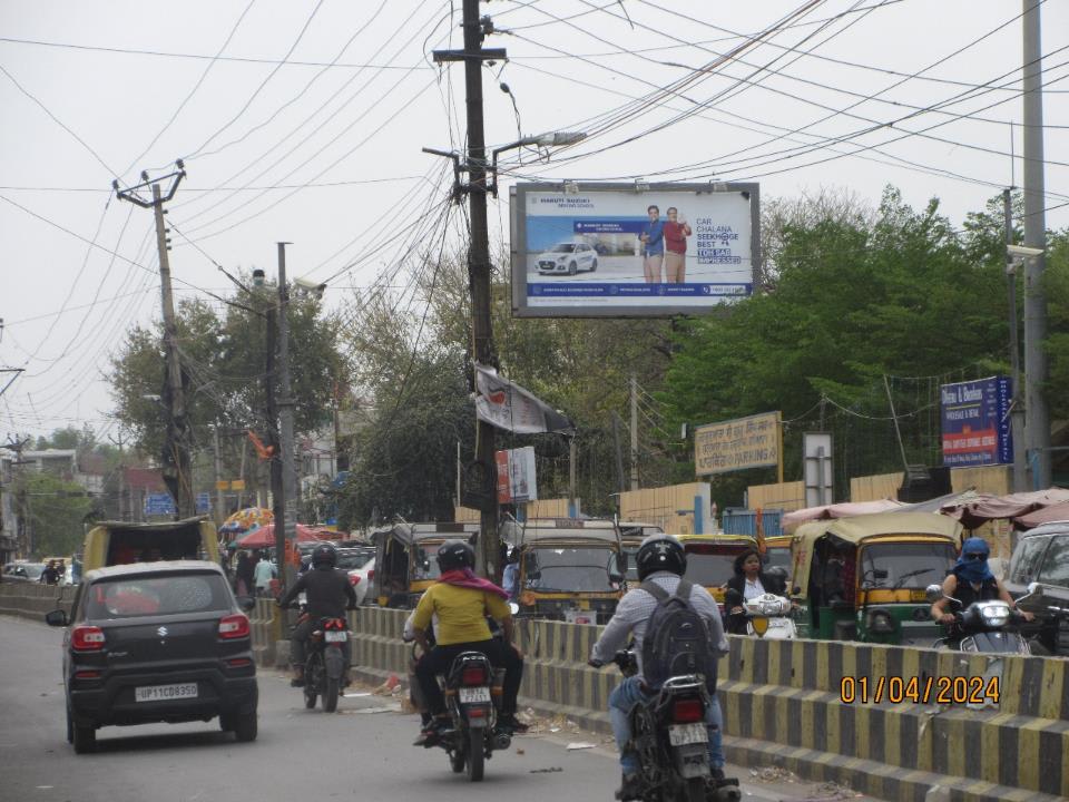 Unipole at Sadar Bazaar Kamla Nehru Park, Sector 9-10, Bus Terminal towards Sadar Bazaar, Gurugram photo 1