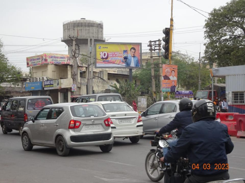 Unipole at Ashok Vihar Sector 4-5, Sadar Bazaar towards Railway Station /dwarka Expressway/sheetla Mata Mandir, Gurugram photo 1