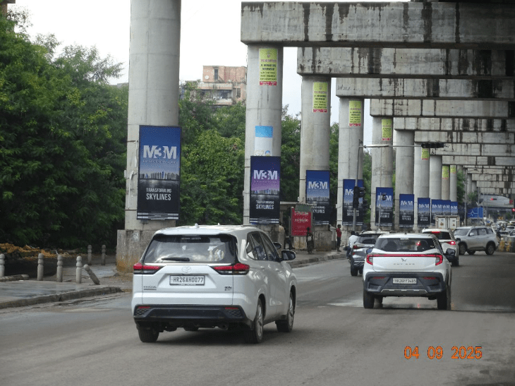 Metro Pillar at Golf Course Road, Sector 55-56 Metro Station, Metro Pillars 230 - 225, Golf Course Extension Road towards DLF One Horizon Center/cyber City, Gurugram photo 1