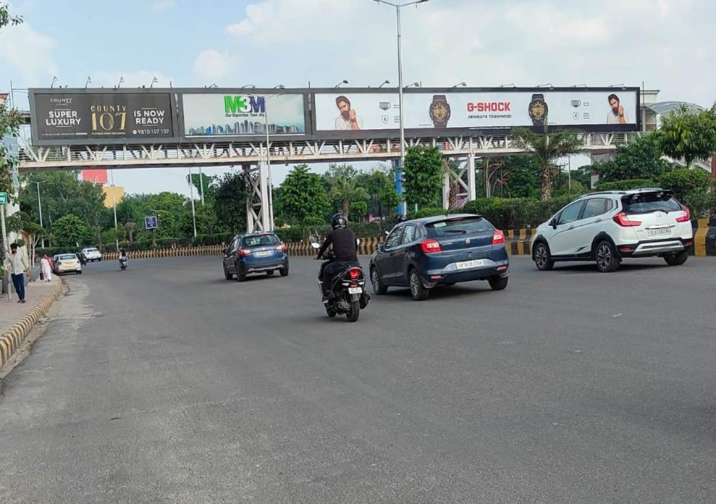 Foot Overbridge at Sector 18 DLF, Film City to DPS, Noida - Position 1 photo 1