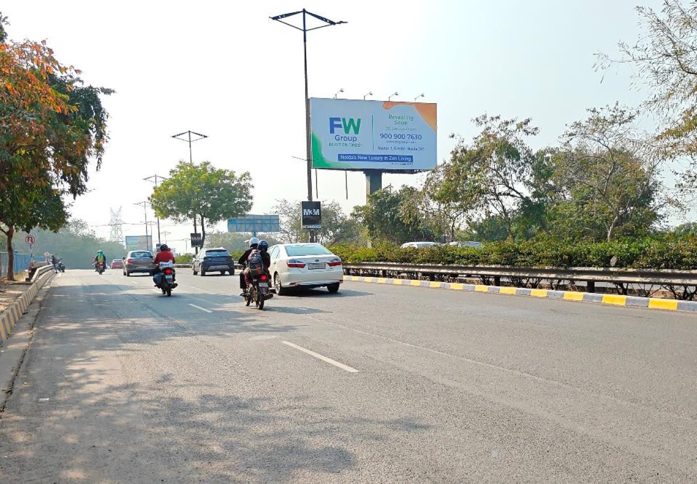Unipole at DND Flyway, Noida to Delhi, Noida photo 1