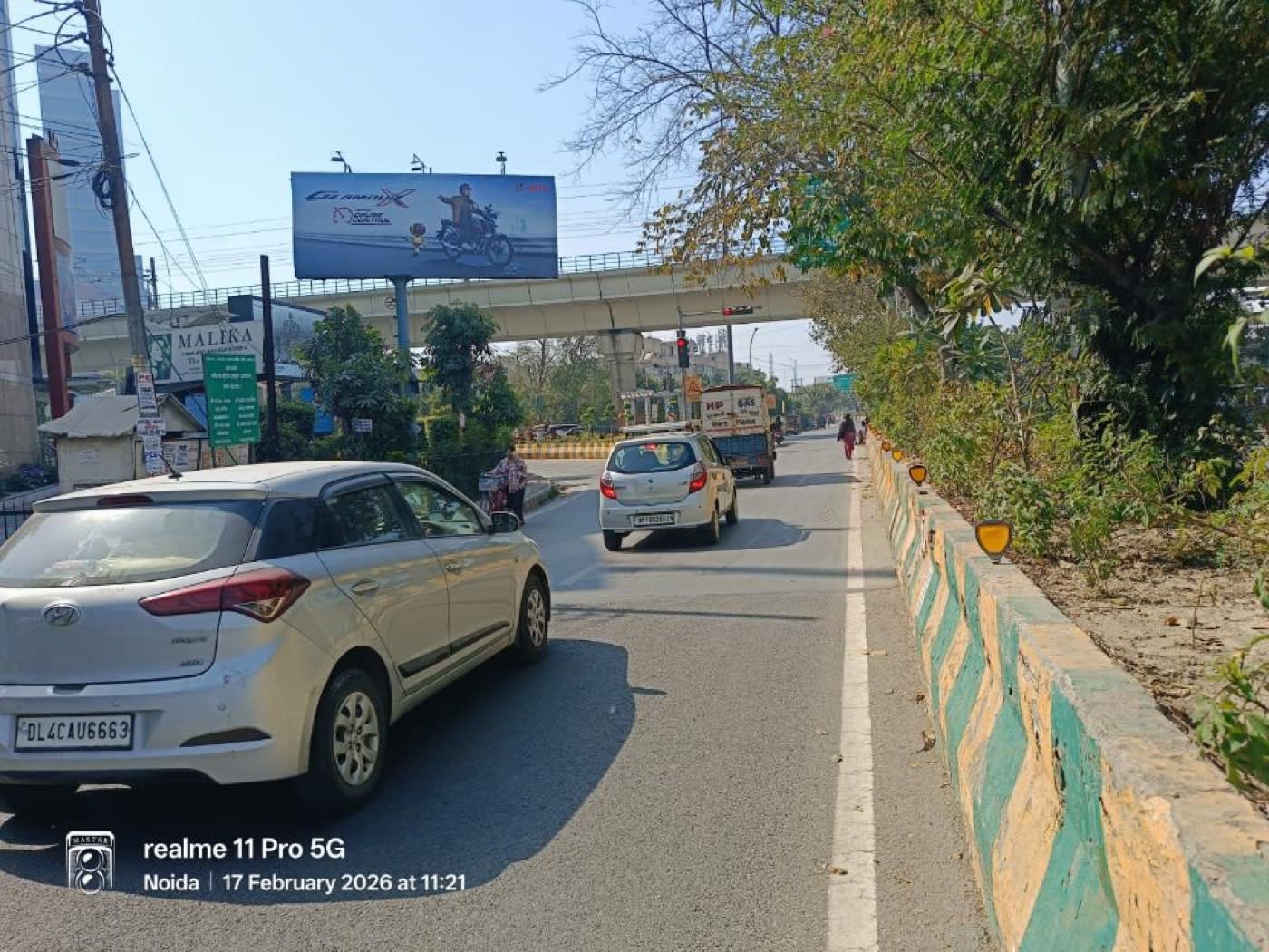Unipole at Sector Sector 27/18 SAB Mall - Sector 27 to Sector 18, Sector 27 to Sector 18, Noida photo 1