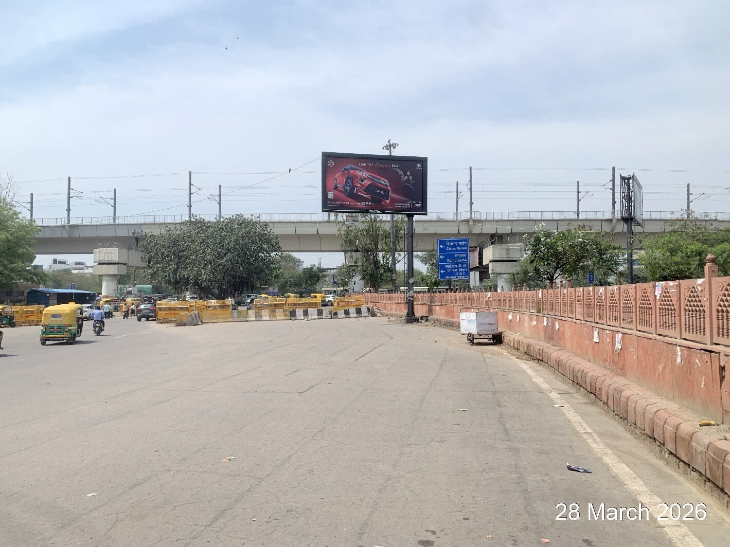 Unipole at Kaushambi Border Check Post, Dabur Chowk To Anand Vihar, Ghaziabad photo 1