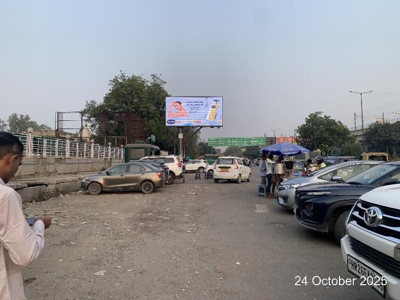 LED Screen at Exit Gate Pacific Mall, Kaushambi, Anand Vihar To Dabur Chowk, Ghaziabad photo 1