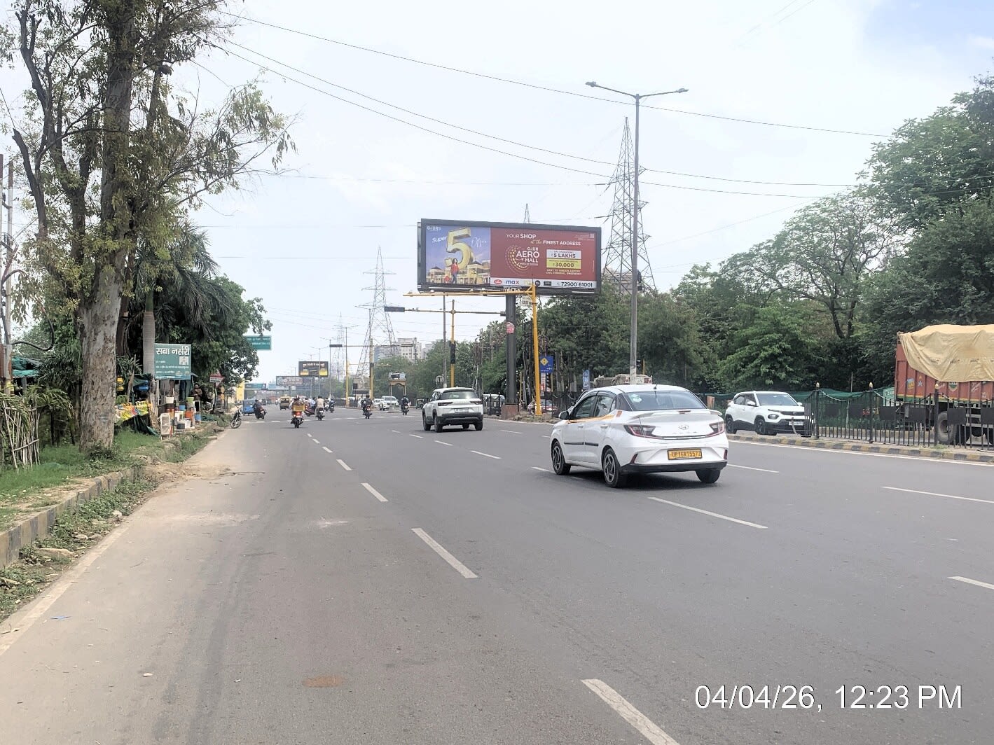 Unipole at Thana Link Road Red Light, UP Gate To Mohan Nagar, Ghaziabad photo 1