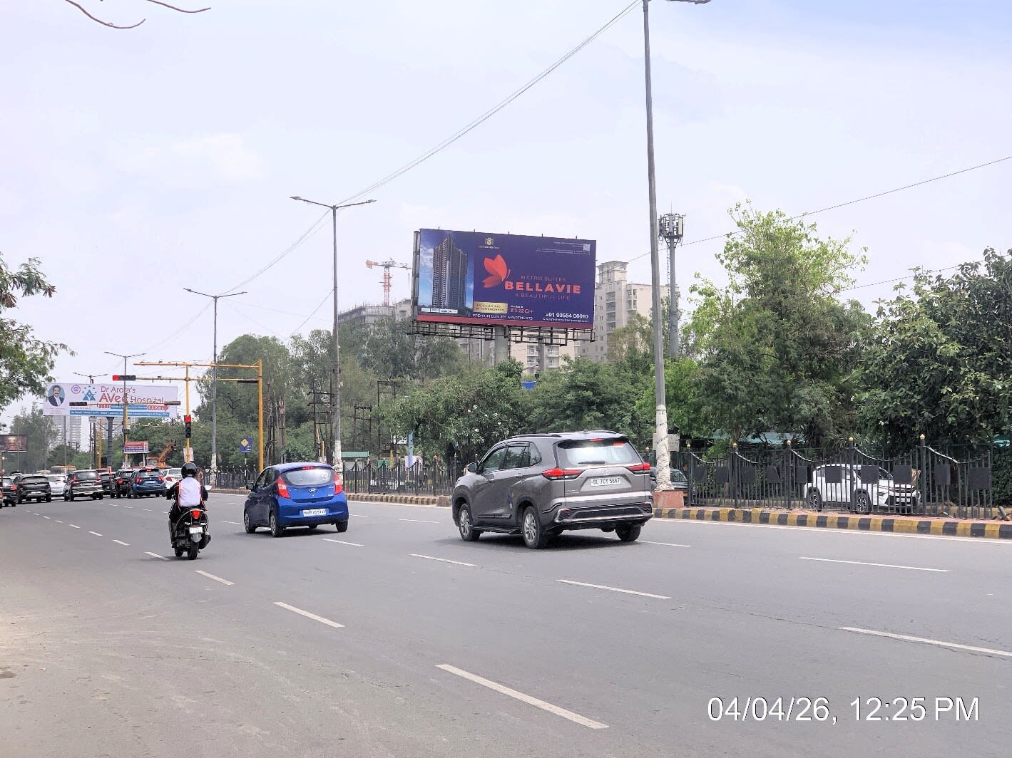 Unipole at Vaishali Sector 4 Red Light, UP Gate To Mohan Nagar, Ghaziabad photo 1