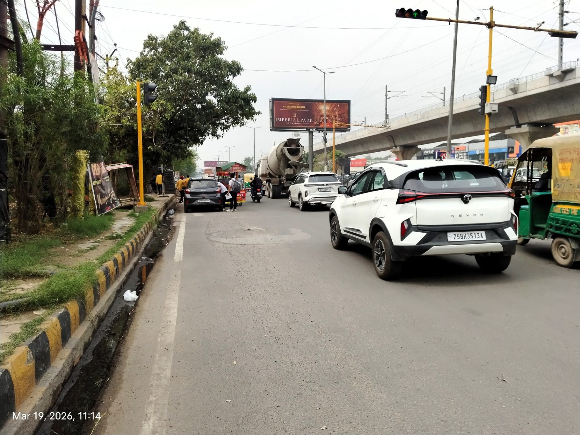 Unipole at Opp. Bikanerwala, Mohan Nagar To UP Gate, Ghaziabad photo 1