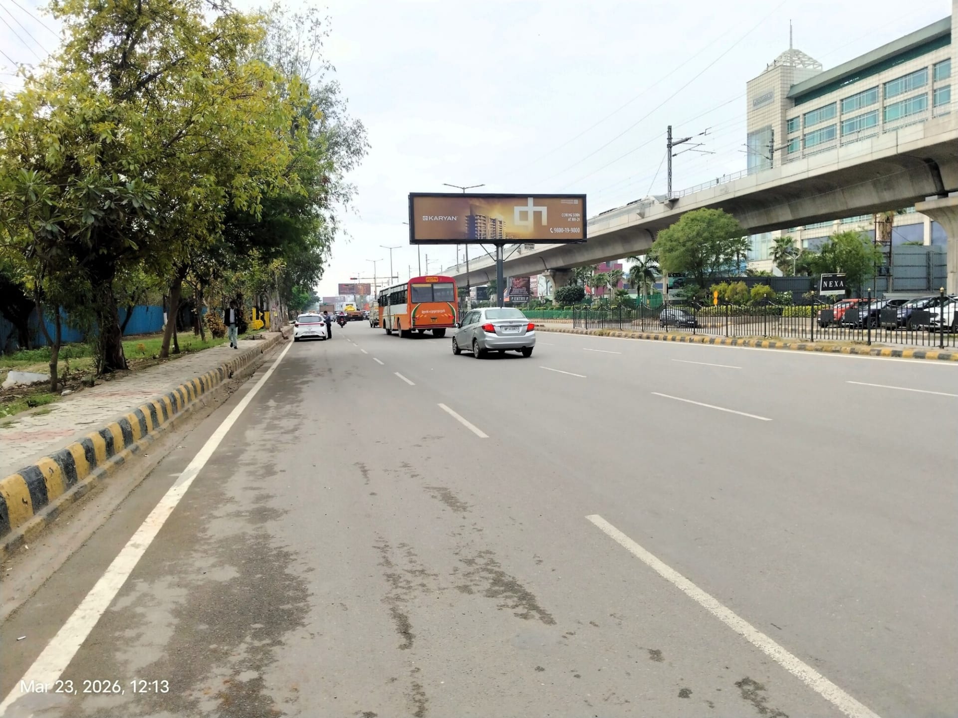 Unipole at Hotel Country Inn, Mohan Nagar To UP Gate, Ghaziabad photo 1