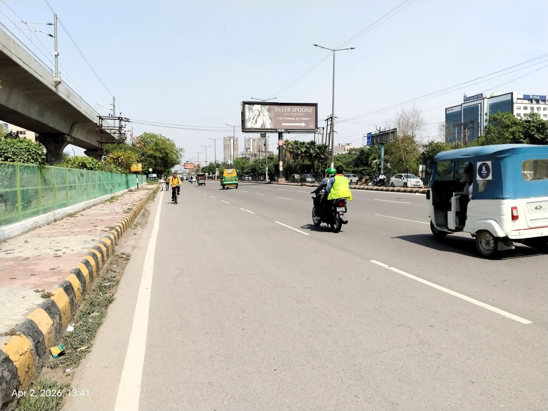 Unipole at Near Hotel Silver Spoon, UP Gate To Mohan Nagar, Ghaziabad photo 1