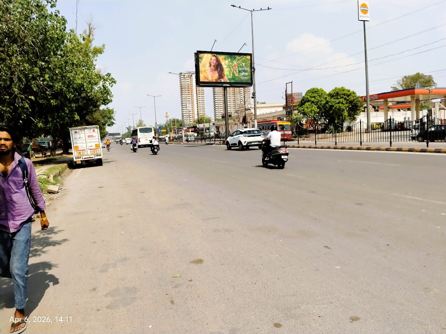 Unipole at Link Road Indian Oil Petrol Pump, UP Gate To Mohan Nagar, Ghaziabad photo 1