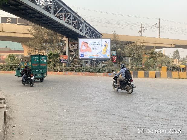 LED Screen at World Square Mall, Mohan nagar, Mohan Nagar To Ghaziabad/Delhi, Ghaziabad photo 1