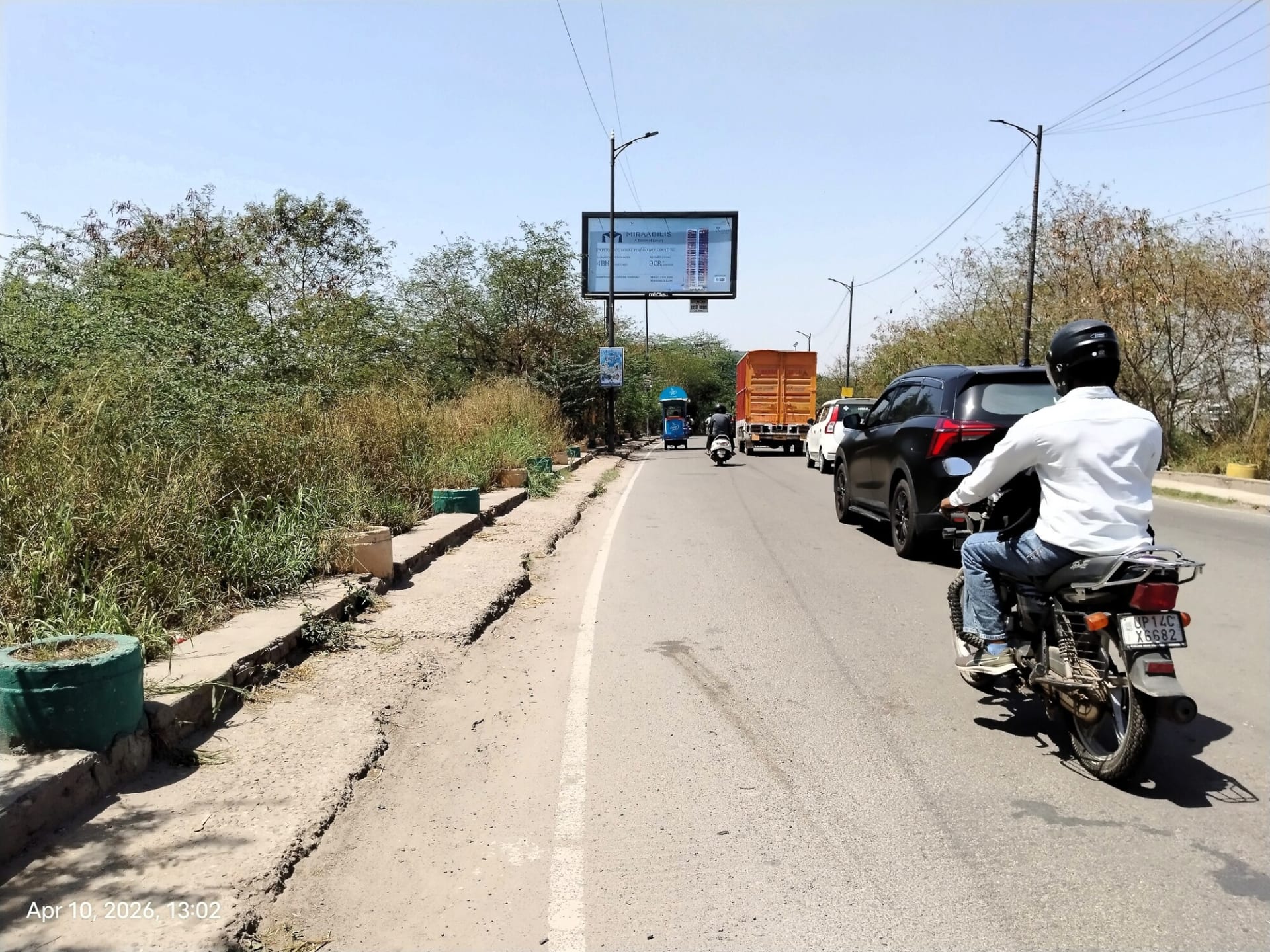 Unipole at Surya Nagar Flyover Opp. Green Pari Nursery, Sahibabad To Brij Vihar, Ghaziabad - Position 2 photo 1