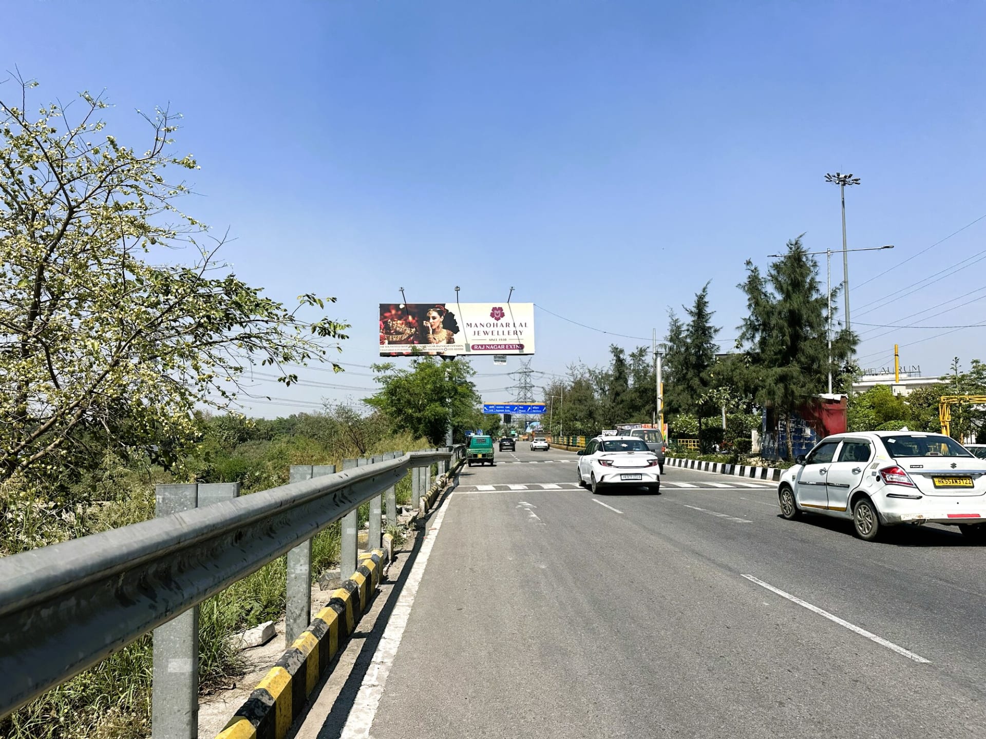 Unipole at Exit Elevated Round About, UP Gate To Raj Nagar Extension, Ghaziabad photo 1