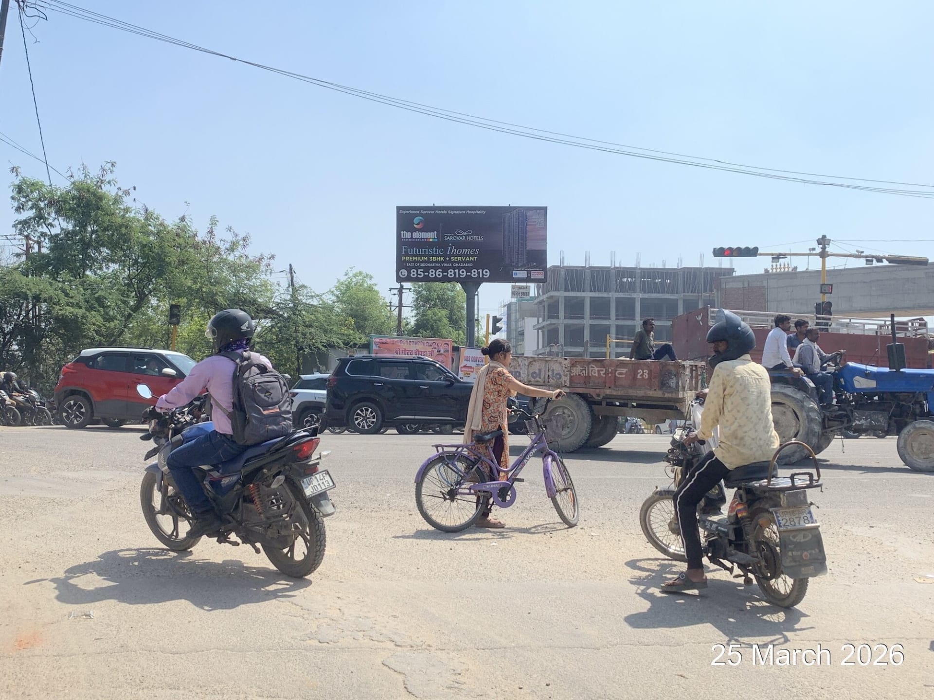 Unipole at DPS Red Light, Siddhart Vihar To Vijay Nagar, Ghaziabad photo 1