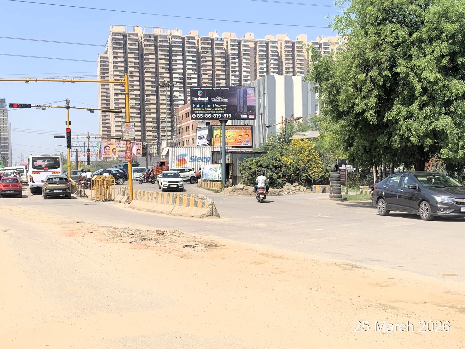 Unipole at DPS Red Light, Vijay Nagar To Siddhart Vihar, Ghaziabad photo 1
