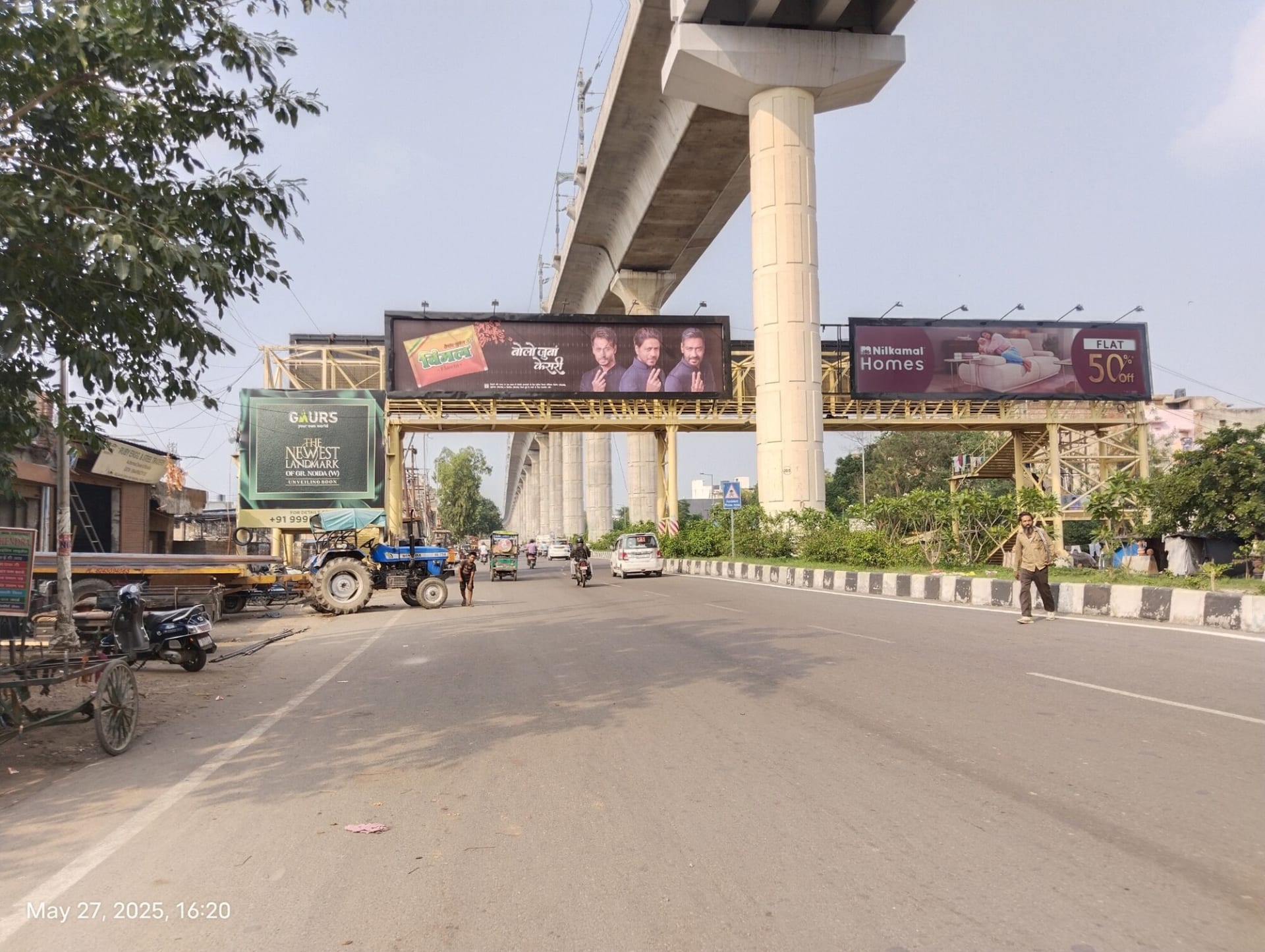 Foot Overbridge at Meerut T Point, T Point to Raj nagar extension, Ghaziabad - Position 2 photo 1
