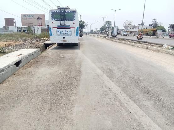Unipole at Saroli, Kiccha photo 1