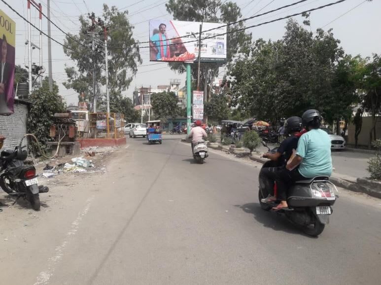 Unipole at Parshuram Chowk, Civil Lines, fcg chowk, Rudrapur photo 1