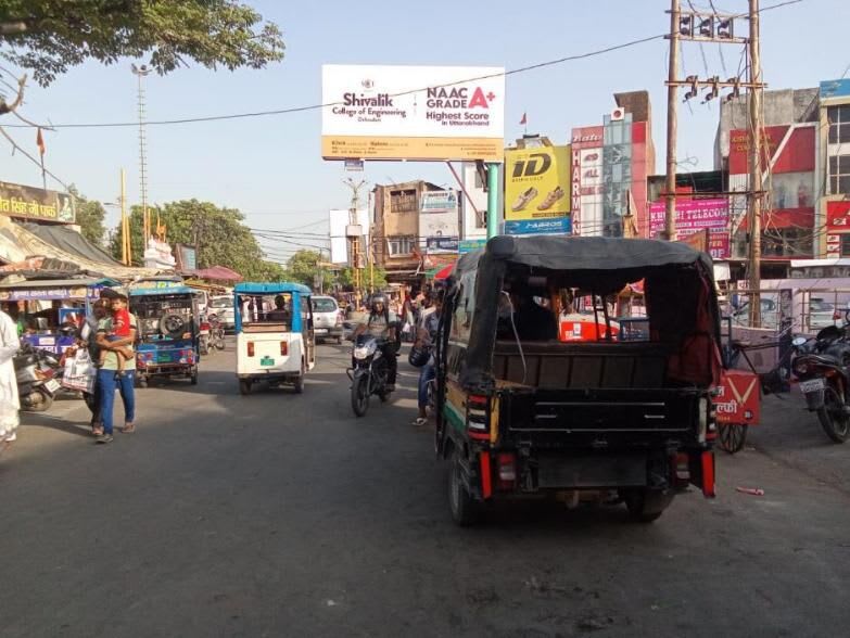 Unipole at Gurudwara Gate, Gandhi Park , fcg Agresan Chowk, Rudrapur photo 1