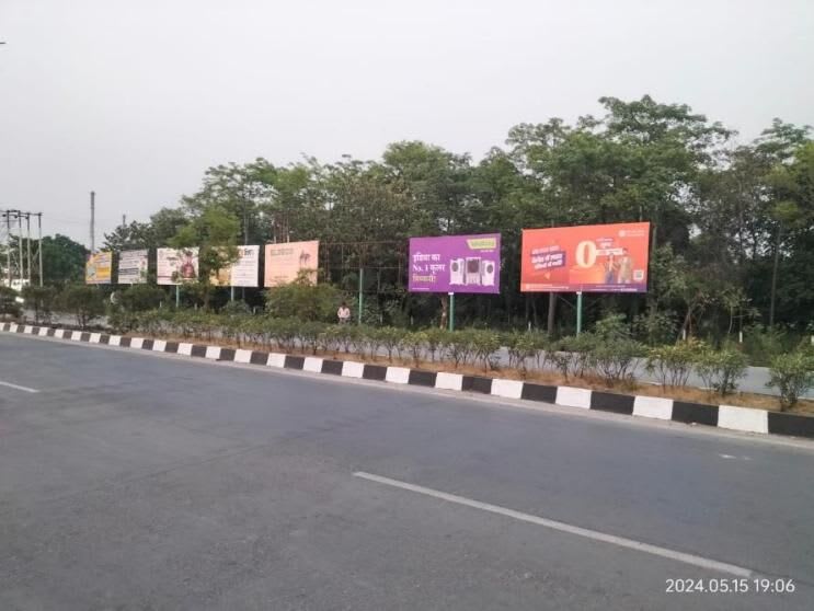 Unipole at Opp Metropolis Mall, Rudrapur - Position 7 photo 1
