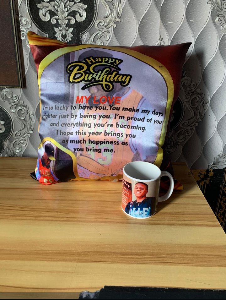 Frame print design and surprise packages — photo 2