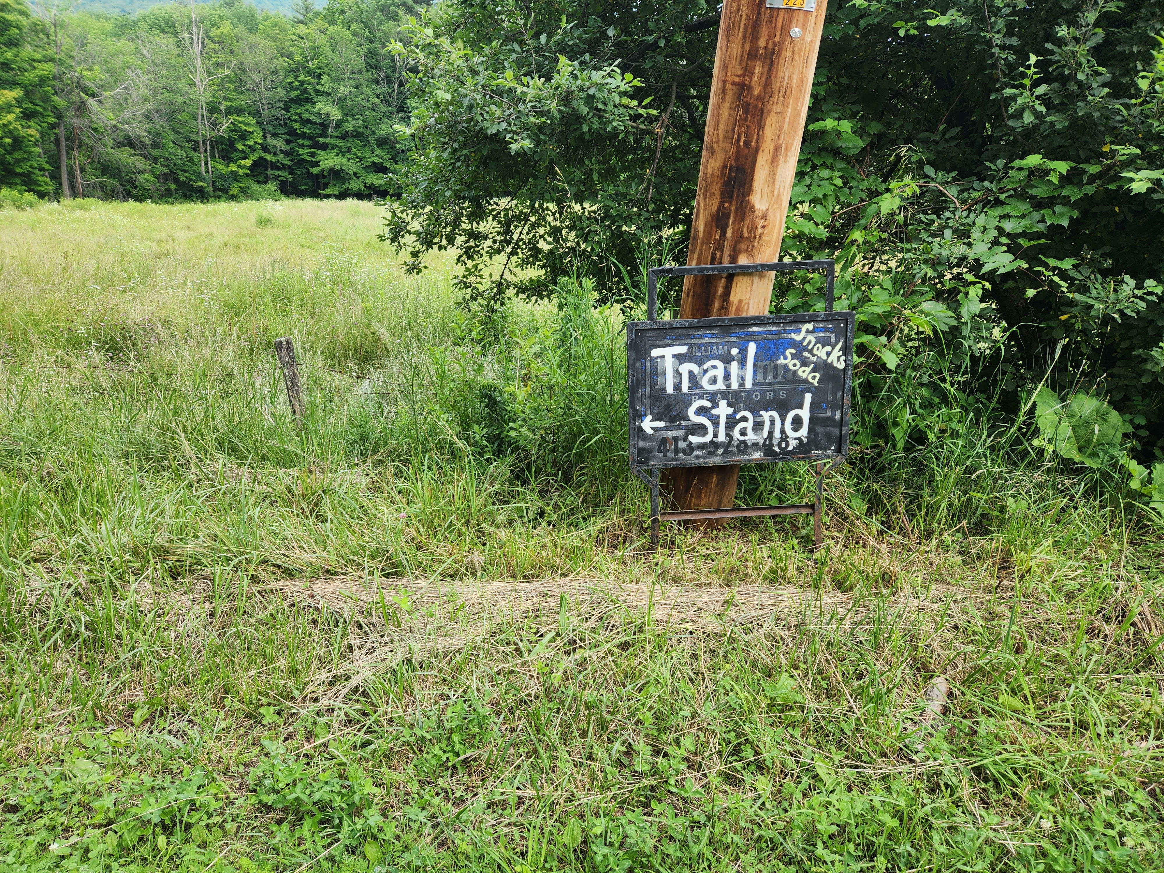 Sign pointing to snacks and soda at the Trail Stand on the Appalachian Trail