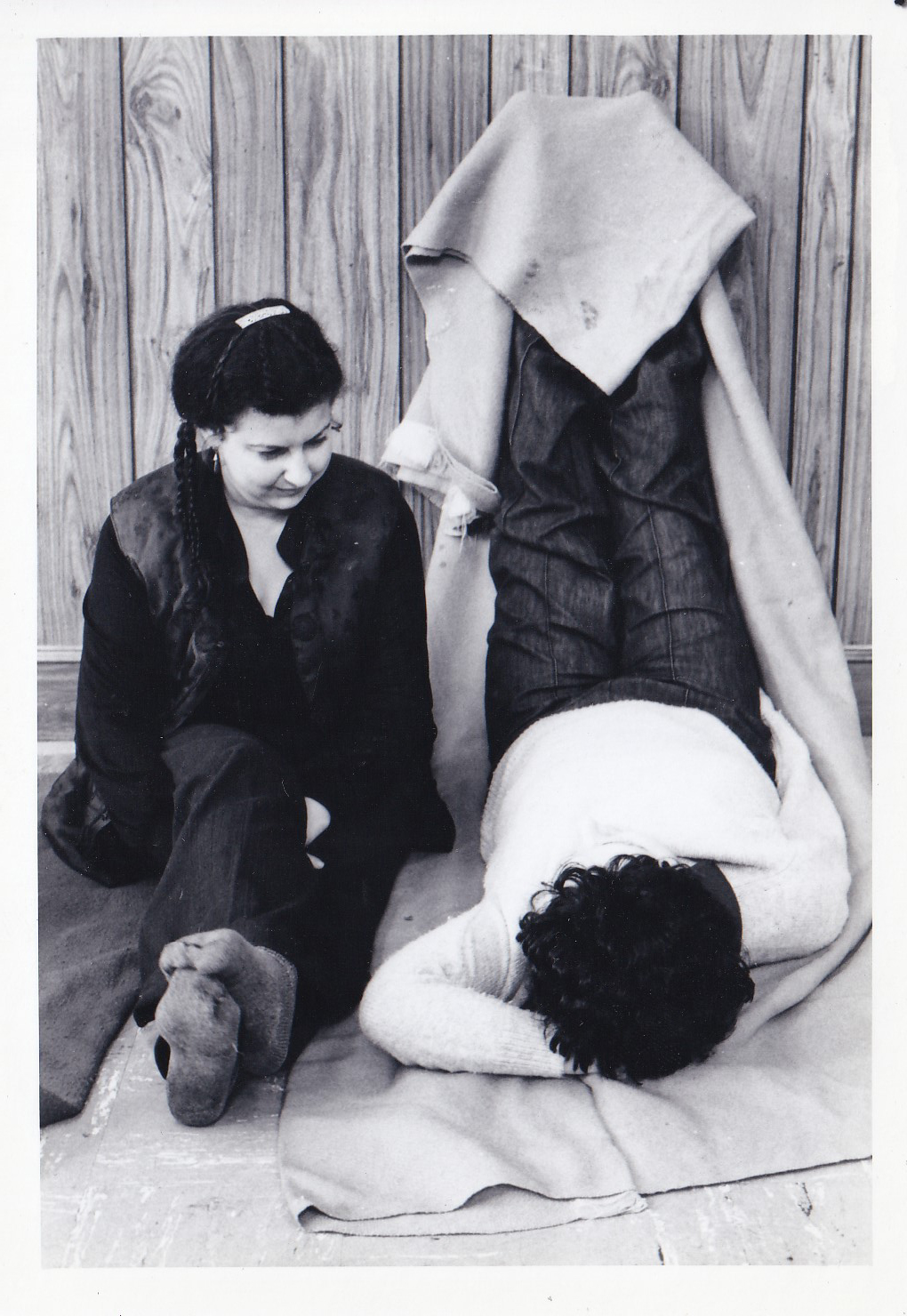 Loretta Levitz helping a client with ayurvedic therapy