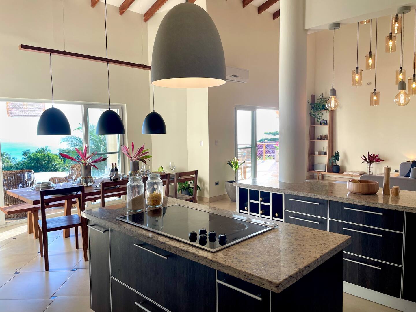 direct booking Santa Teresa