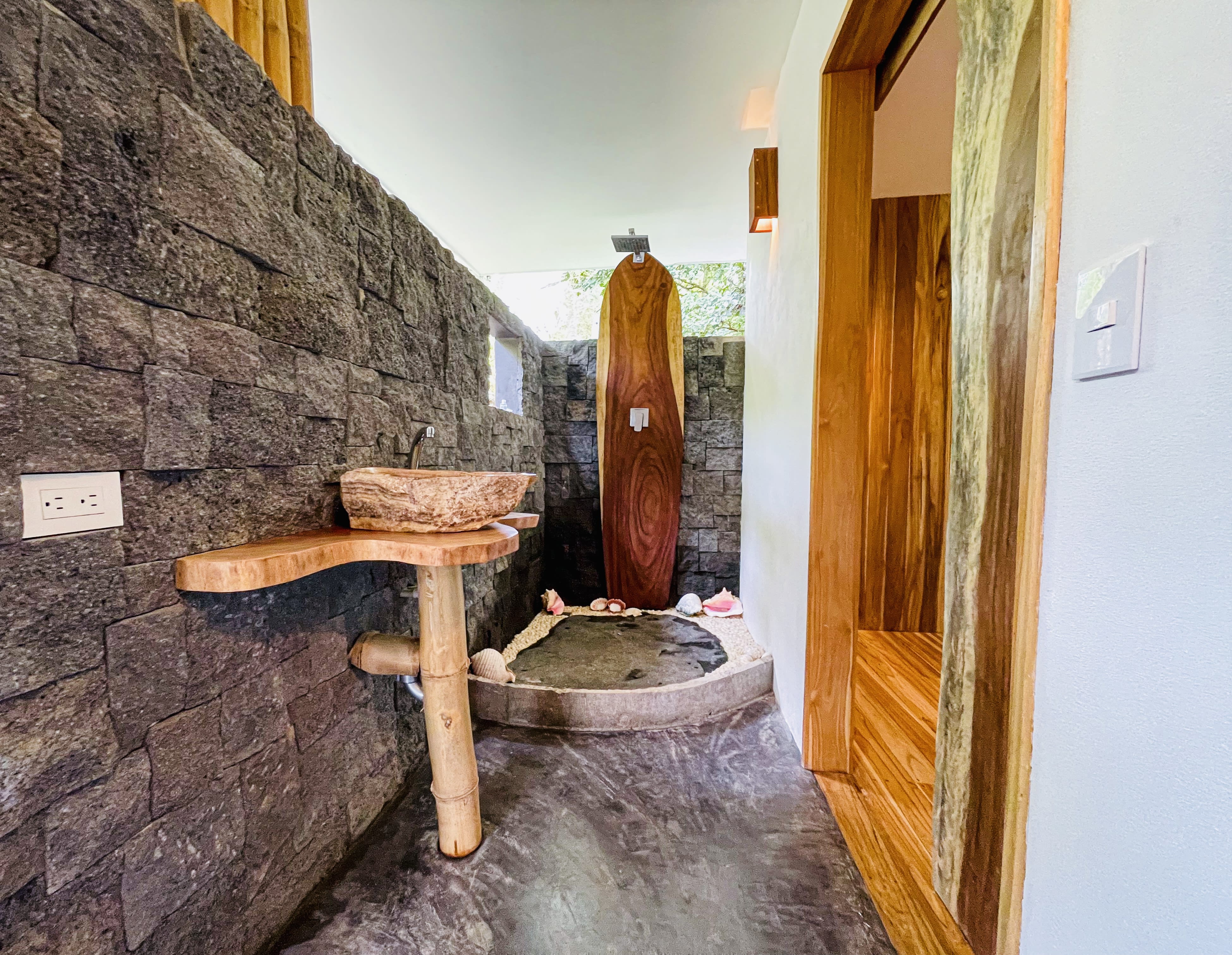 direct booking Santa Teresa