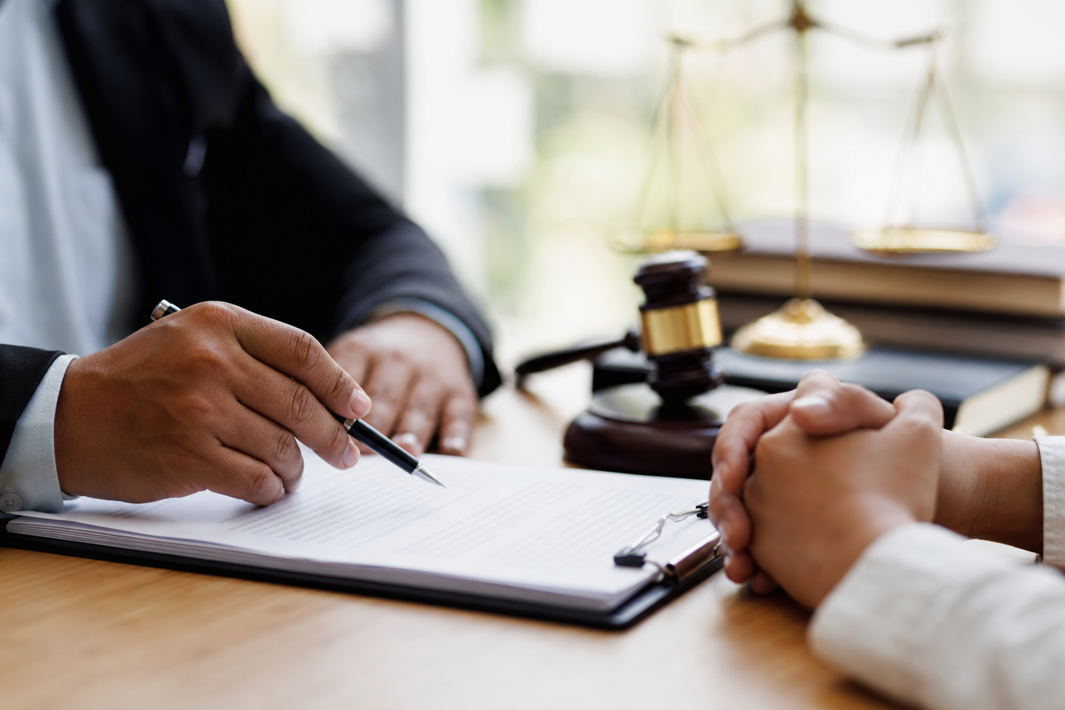 Who can represent you at a refugee hearing and how to get legal aid — refugee hearing lawyer