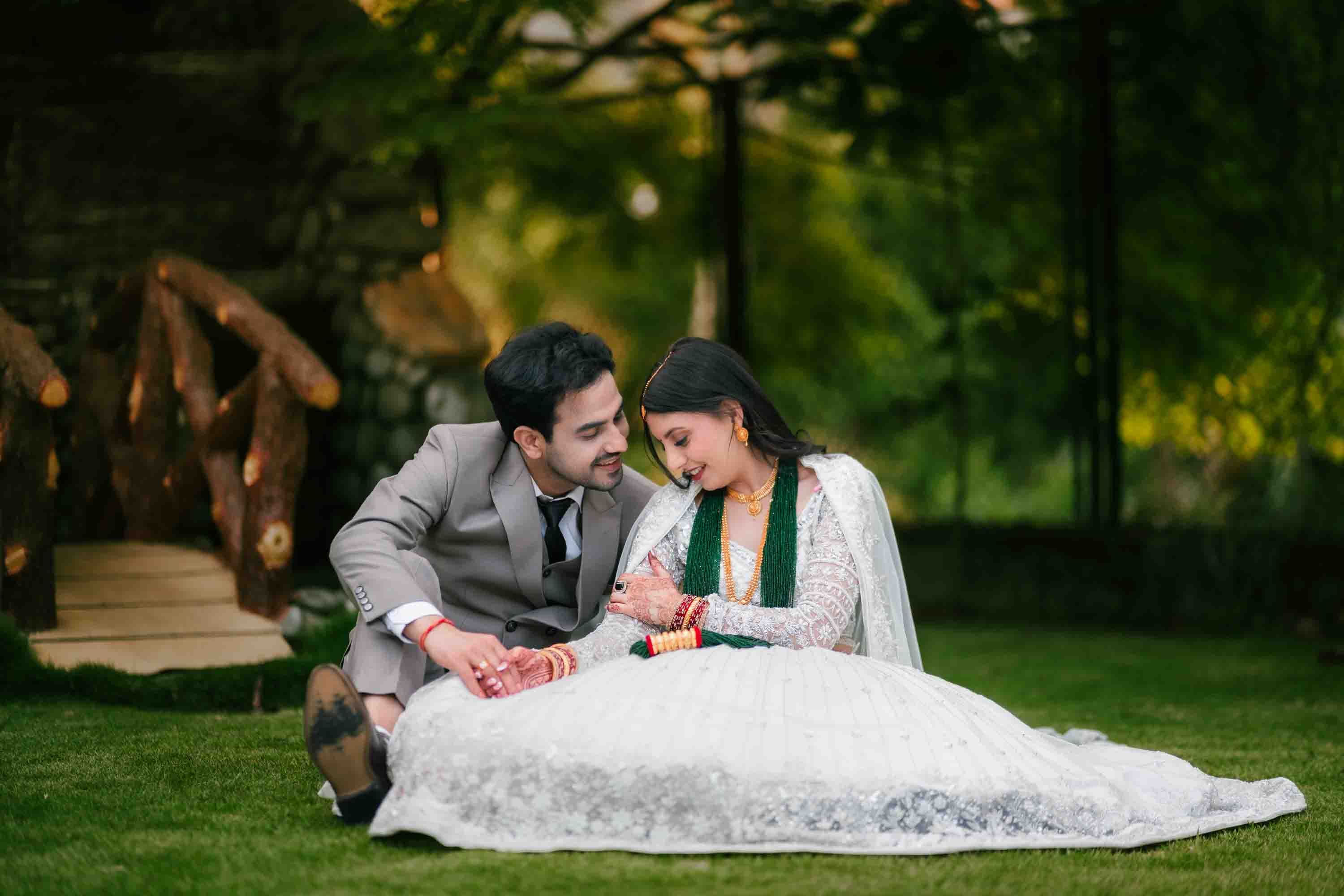 Deepa & Utsav gallery image 35