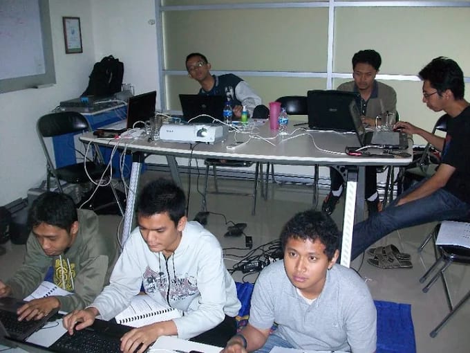 Hands-on Lab Pelatihan Jaringan