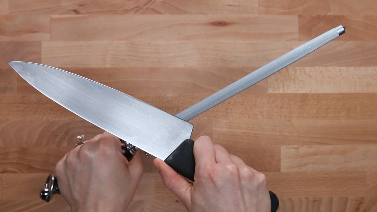 How to Use Kitchen Knife Sharpener Sharpen Like a Chef!