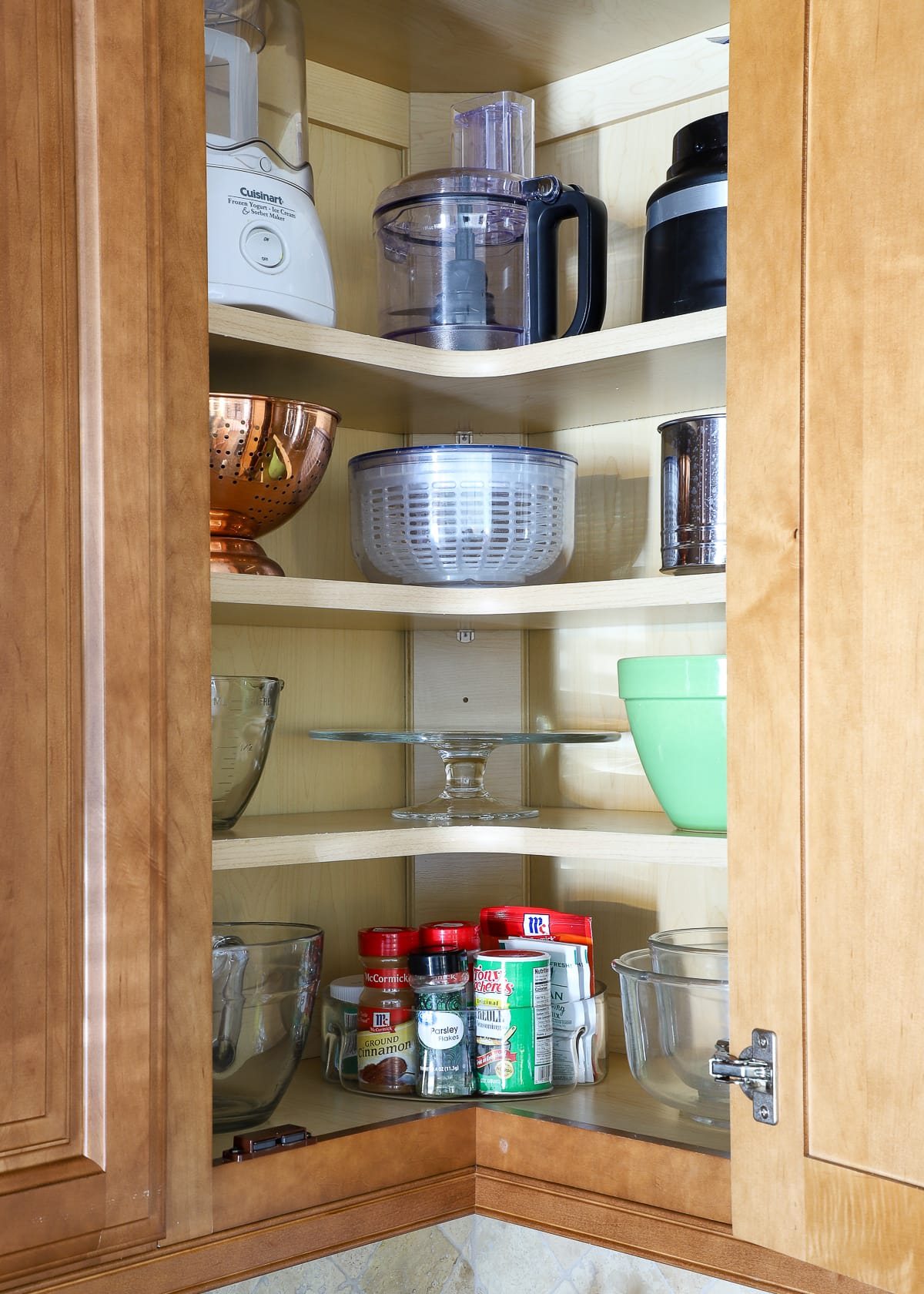 How to Maximize Corner Kitchen Cabinet: Smart Solutions | Kitchen Asking
