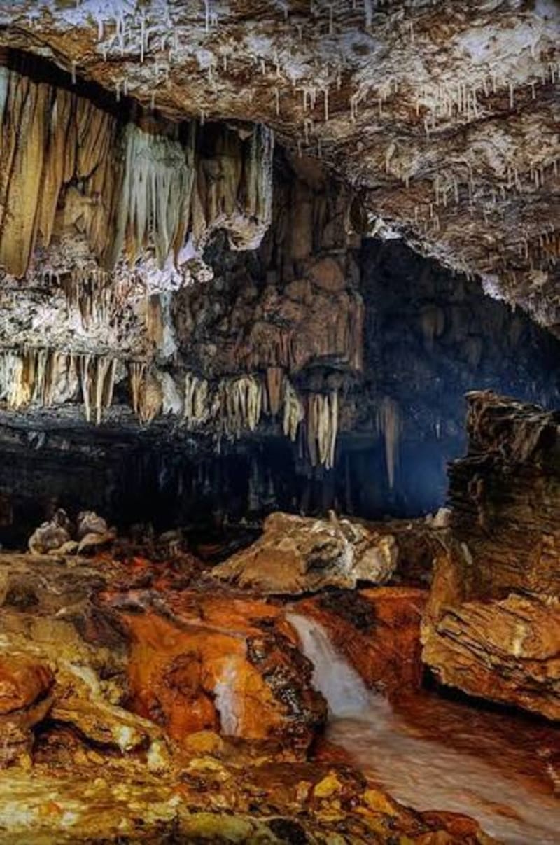 Arwah Caves