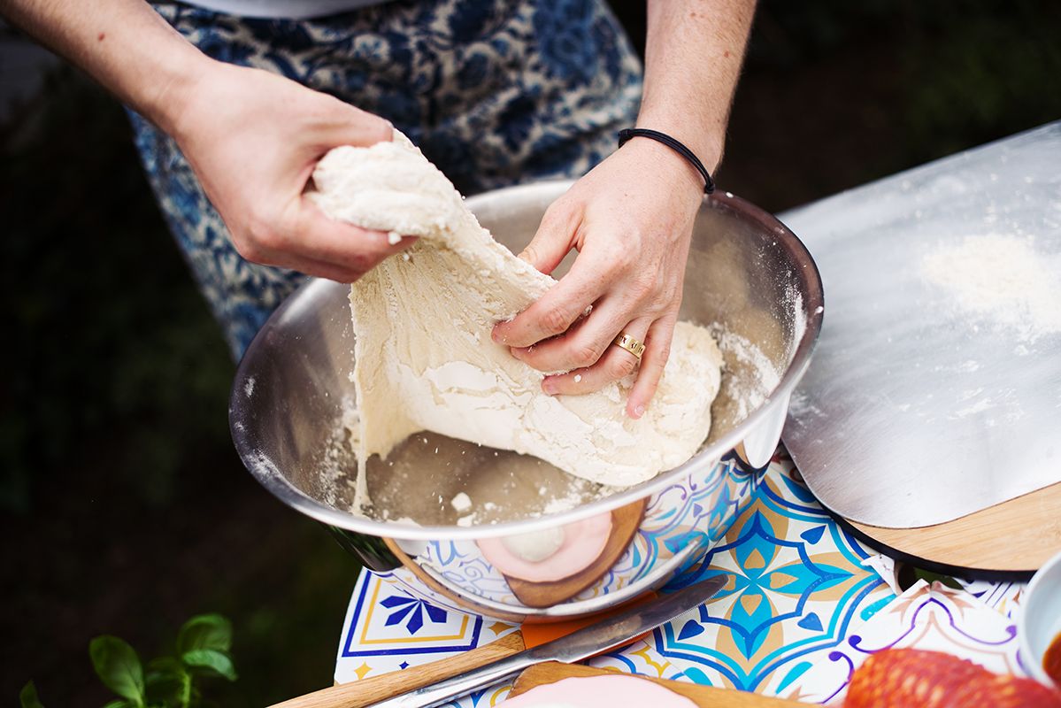 ooni-pro-pizza-oven-pic-freshly-made-pizza-dough