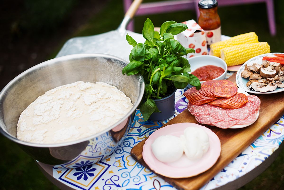 ooni-pro-pizza-oven-pic-ingredients-ready