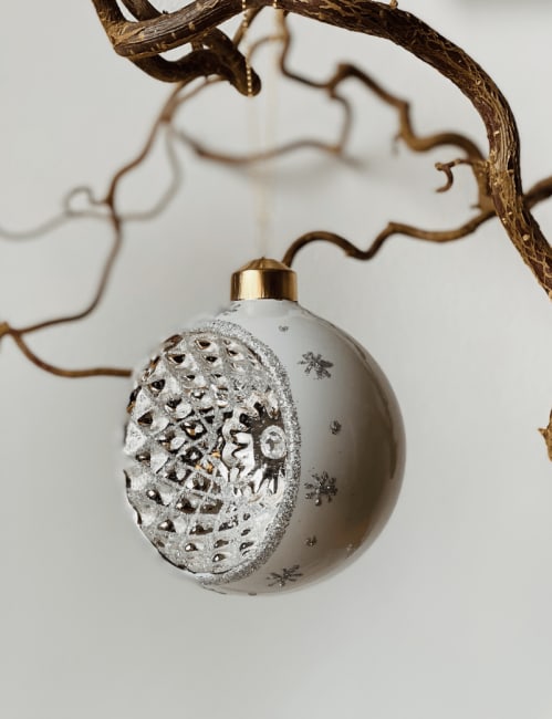 UND Vintage julekule hvit blank