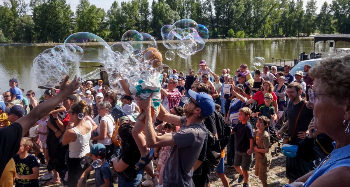 Orléans - Animations du 14 juillet: spectacles de rue, quiz et concert