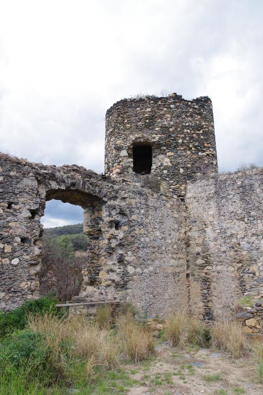 Castillo de Montclús