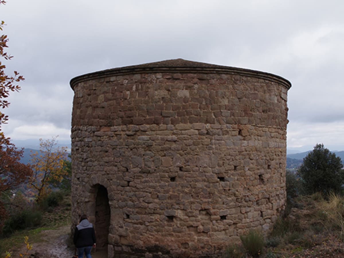 Castillo de Lluçà, en el Lluçanès - 2