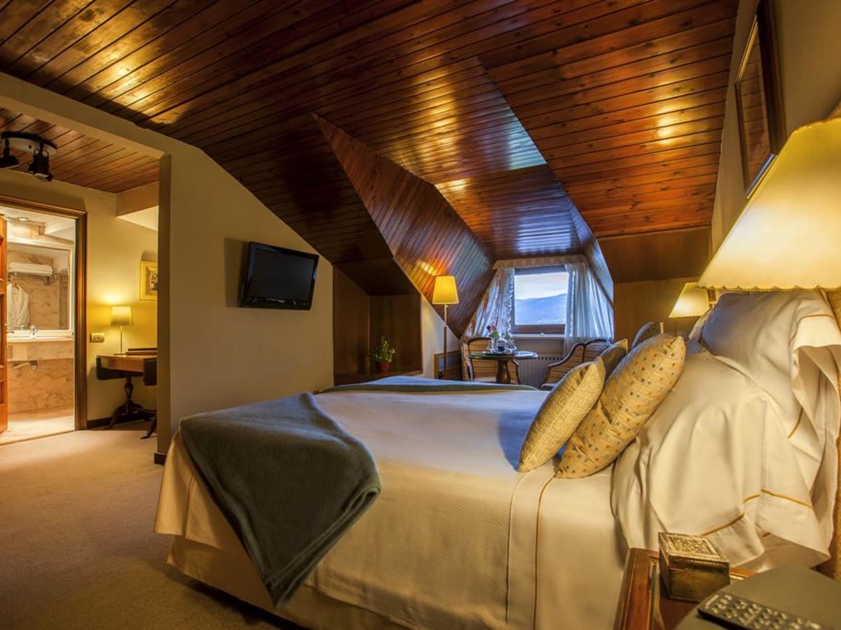 Hotel boutique Castell de Ciutat - 2