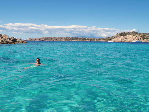 Navegando el Archipiélago di La Maddalena y Spiaggia Rosa • Viaje a Cerdeña, día 2