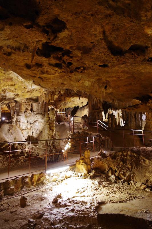 Escapada a Benifallet: Coves Meravelles, Llaüt, Castellot Ibèric i Via Verda - 1