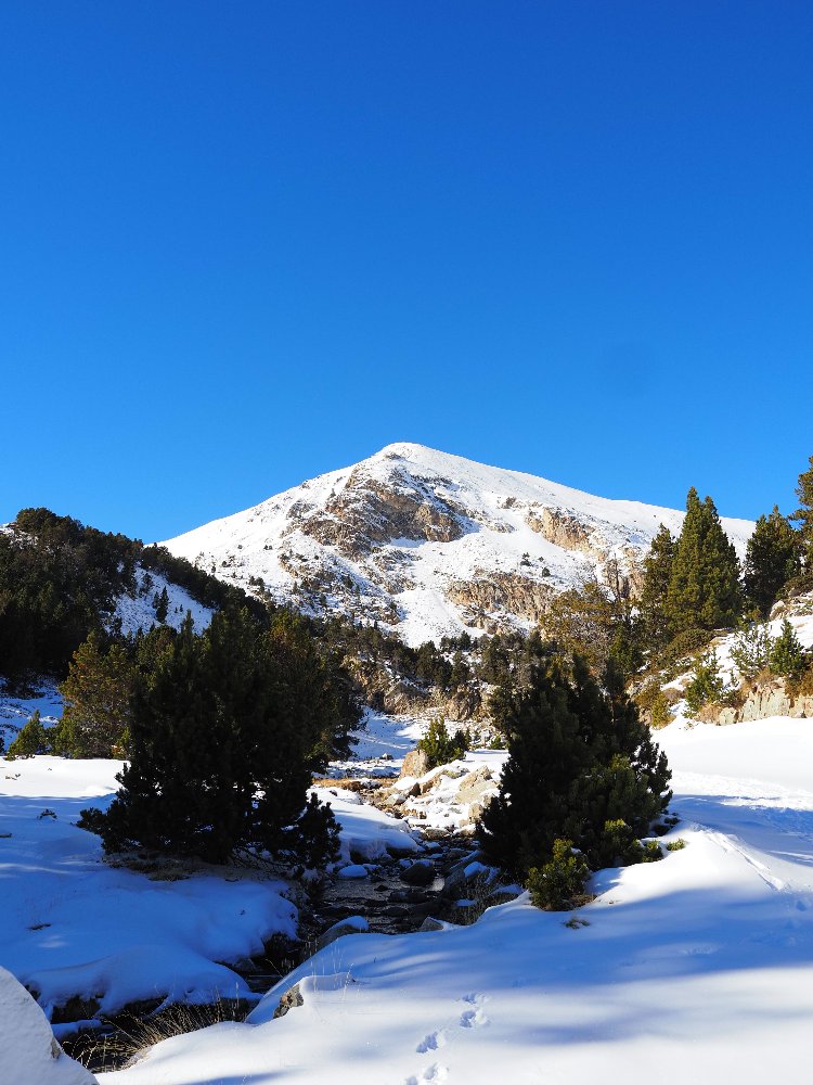 Escapada amb raquetes de neu als Estanys de la Pera - 3