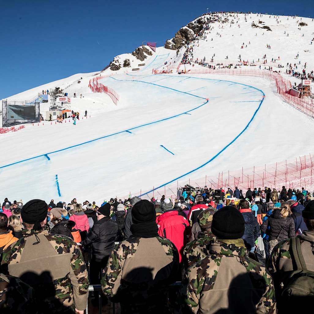 Am Streckenrand beim Hundschopf Quelle OK Lauberhornrennen Foto by Reto Nyffenegger